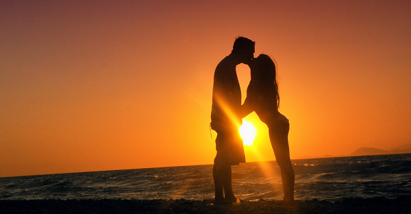 遠距離恋愛の秘訣、互いの絆を強める７つの方法